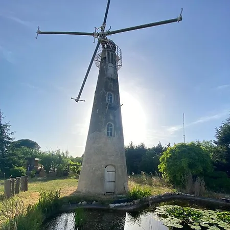 Prázdninový dům Roulotte Du Moulin Saint Valentin *